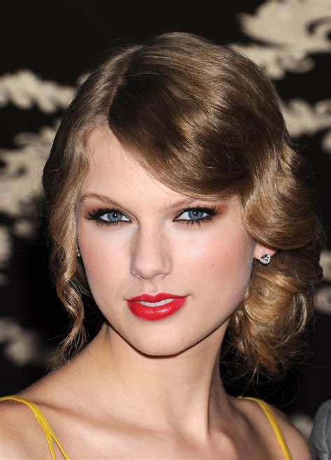 Where is taylor swift - Taylor Swift has been taking the world by storm with her catchy tunes and captivating performances. Her fans are always eager to get their hands on tickets for her upcoming shows. ...